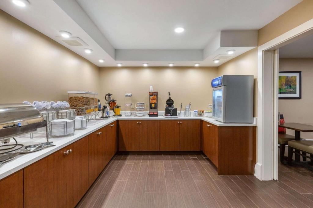 Comfort Inn Danvers - Boston North Shore Εξωτερικό φωτογραφία